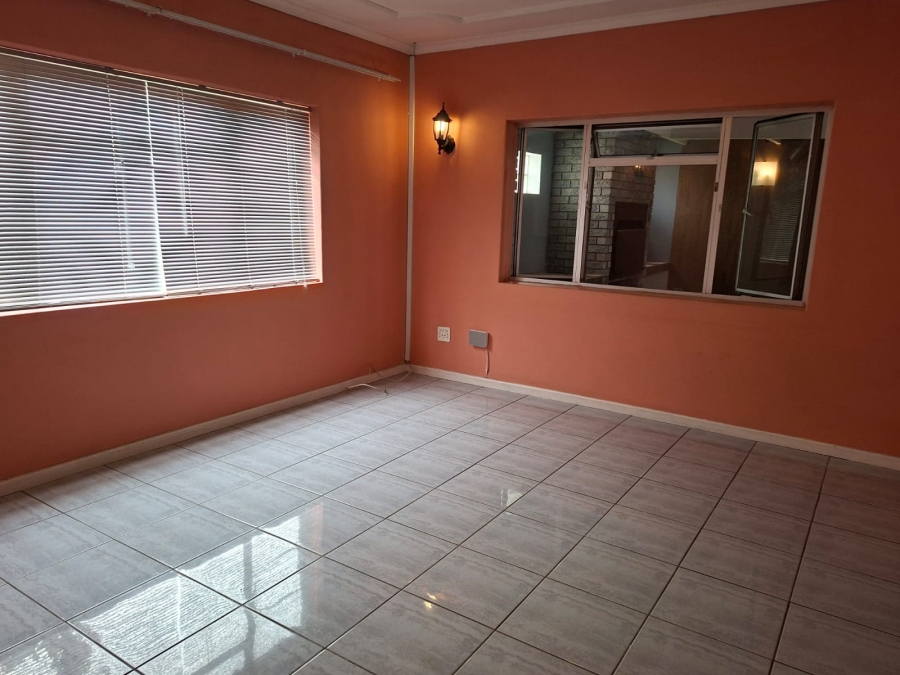 2 Bedroom Property for Sale in Soneike Western Cape